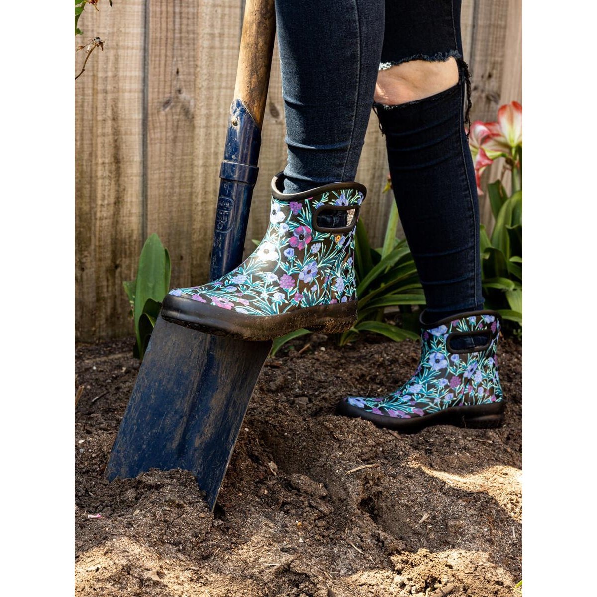 BOGS Patch Ankle Garden Boot Black/ Multi