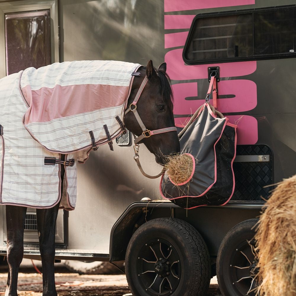 Caribu 1200D Horse Hay Bag